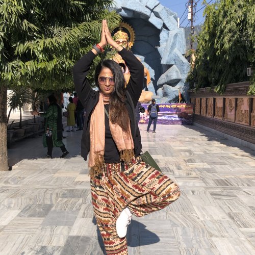 outdoor kundalini meditation in rishikesh